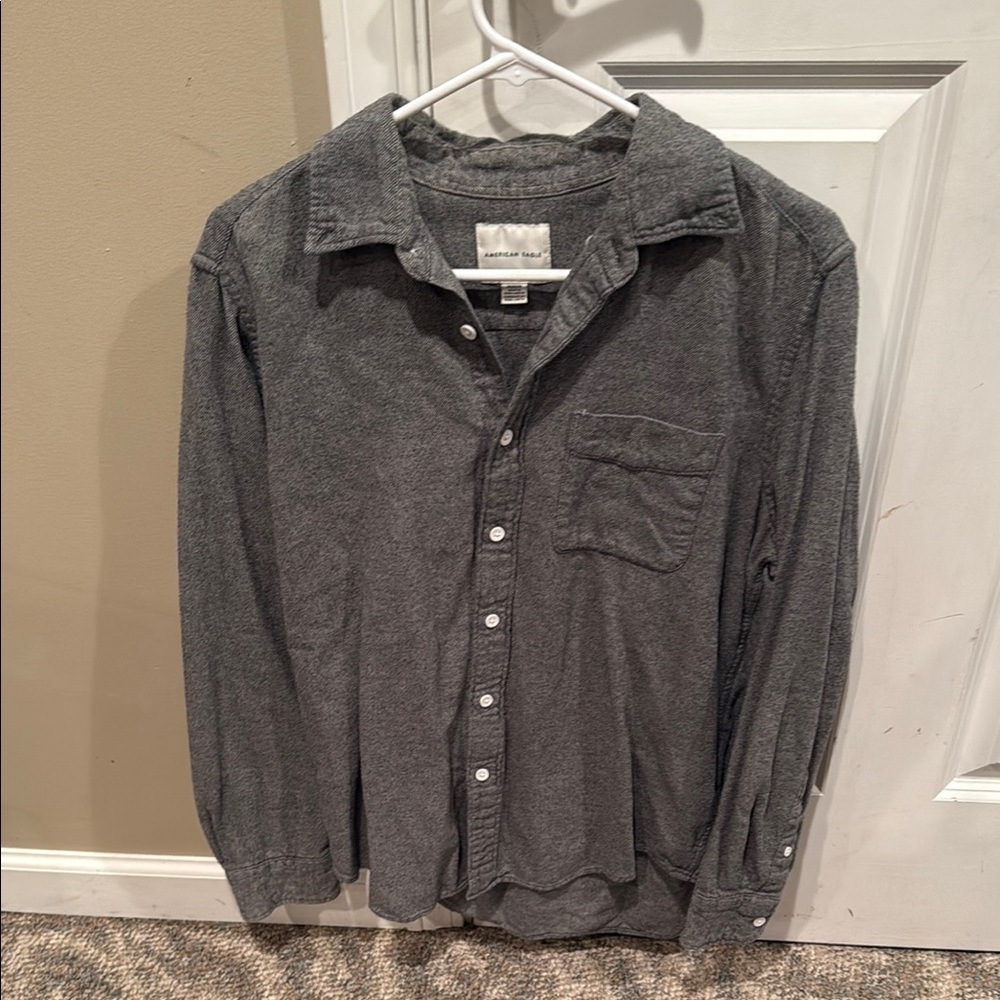 American Eagle Outfitters Gray Casual Button Down Shirt